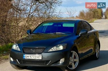 Седан Lexus IS 2005 в Звягеле