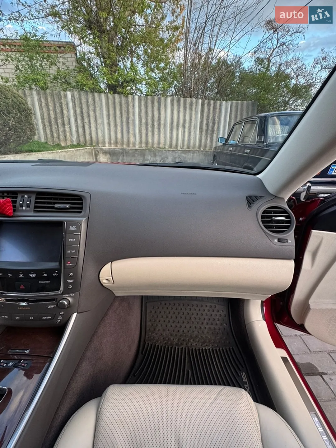 2010 Lexus IS - мініатюра 27