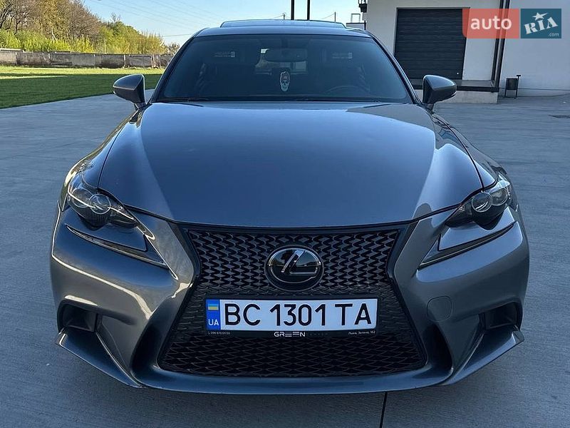 Lexus IS 2015