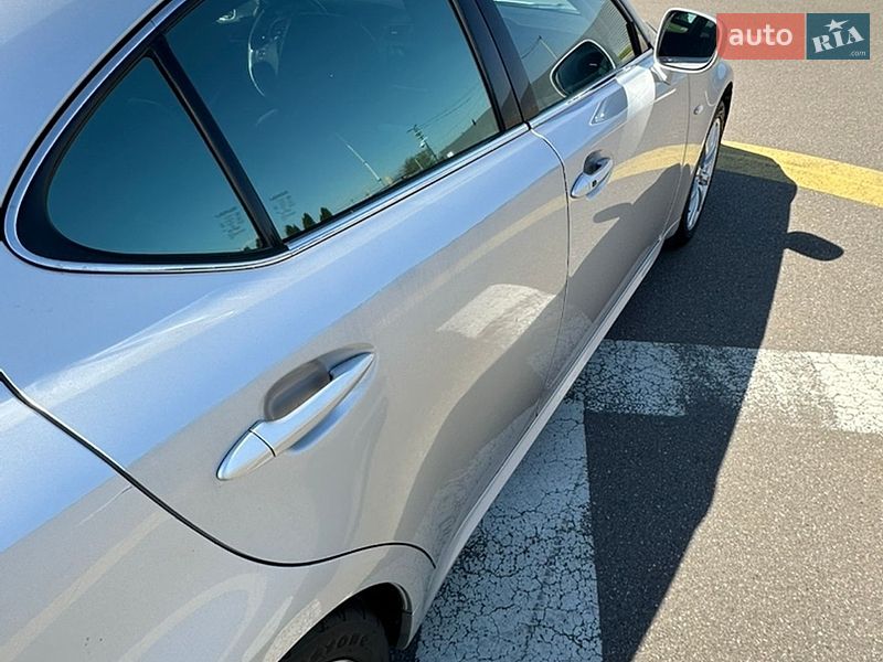 Седан Lexus IS 2008 в Киеве