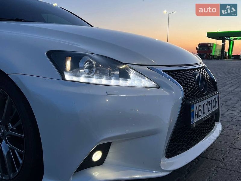 Седан Lexus IS 2007 в Виннице
