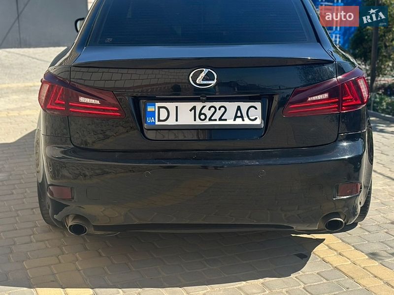 Седан Lexus IS 2007 в Тростянце