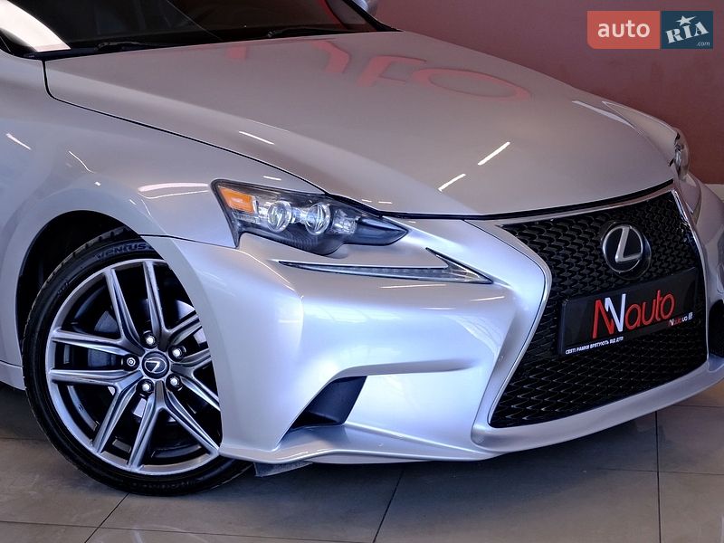 Седан Lexus IS 2013 в Одесі