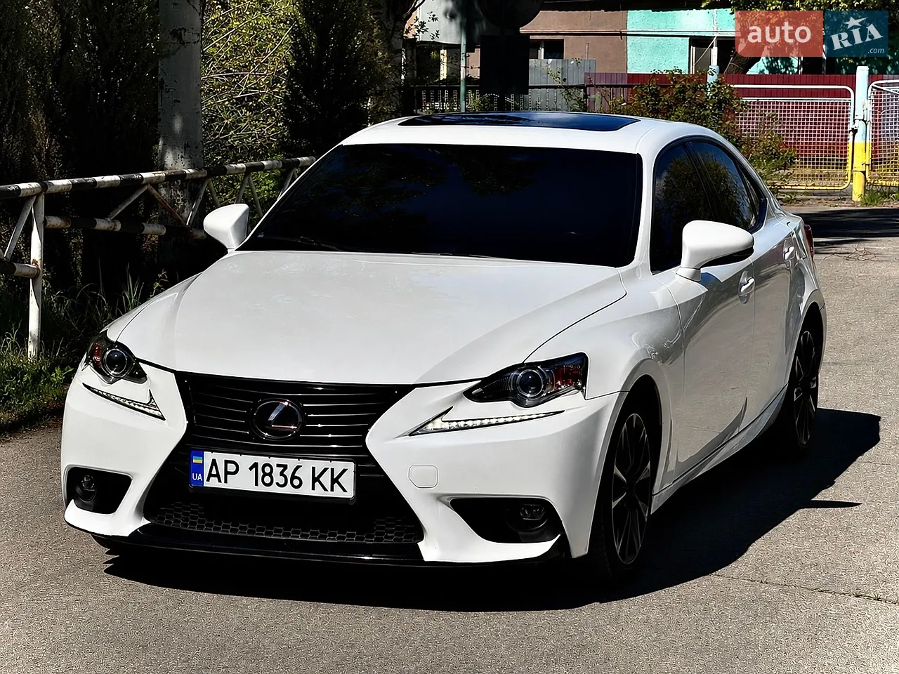 2015 Lexus IS - мініатюра 19