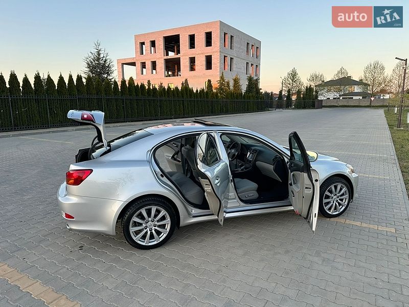 Седан Lexus IS 2006 в Одессе