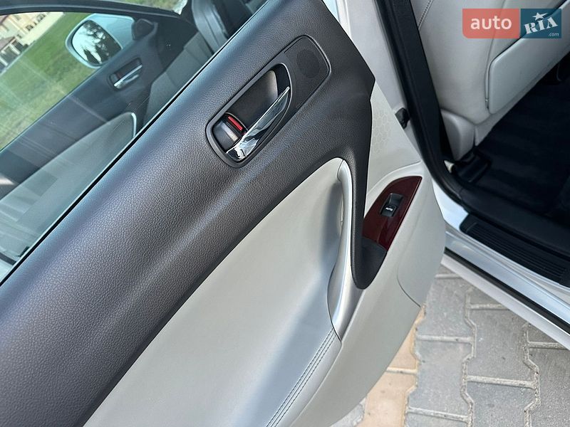 Седан Lexus IS 2006 в Одессе