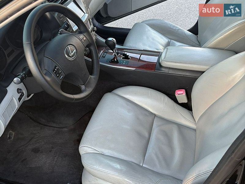 Седан Lexus IS 2006 в Киеве
