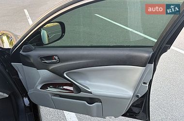 Седан Lexus IS 2006 в Киеве