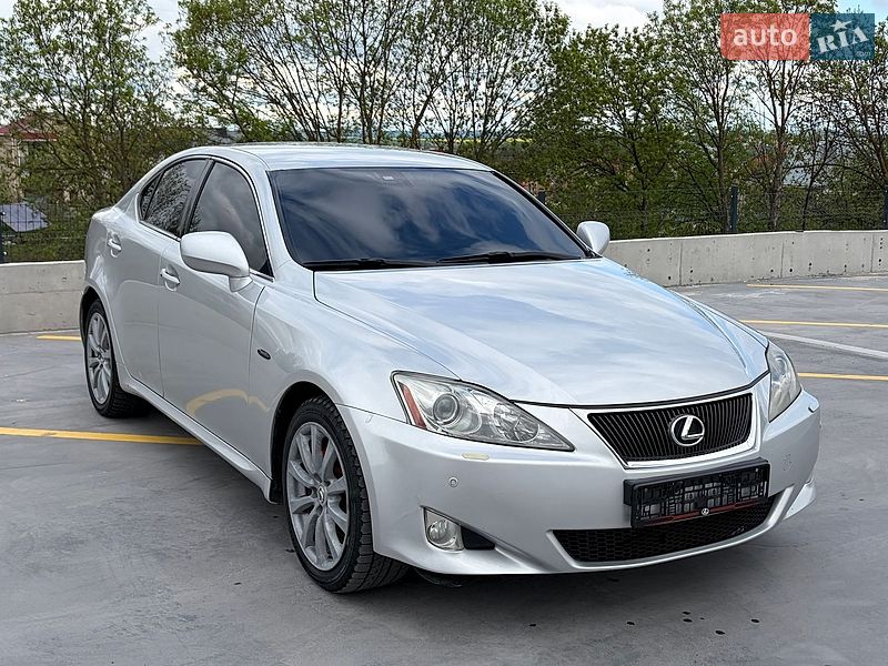 Седан Lexus IS 2005 в Тернополе