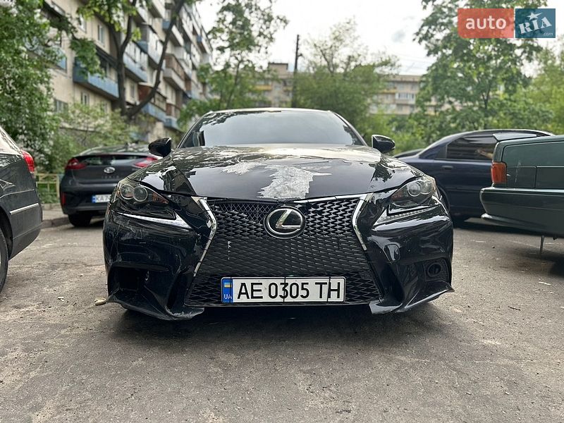 Седан Lexus IS 2014 в Києві