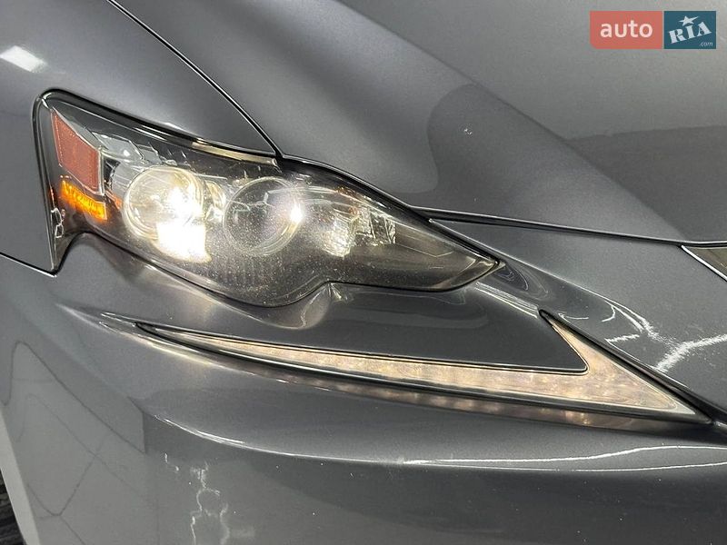 Седан Lexus IS 2015 в Одессе