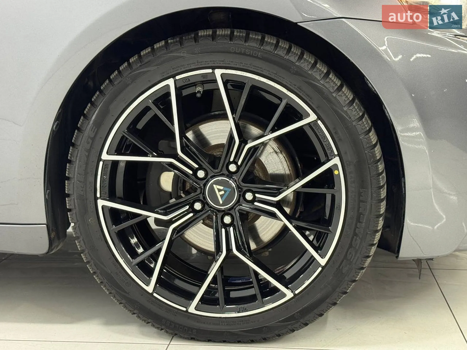 2015 Lexus IS - мініатюра 9