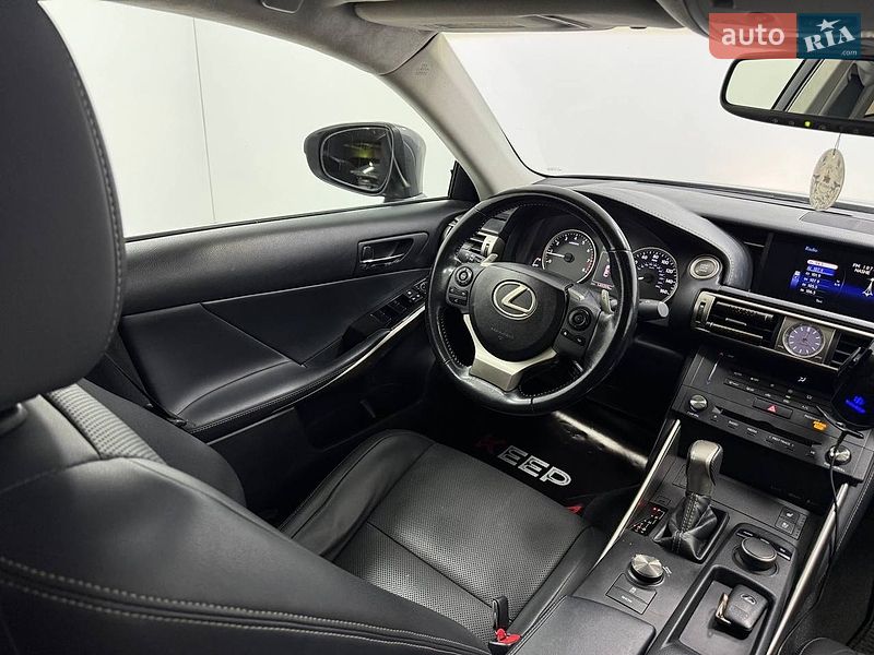 Седан Lexus IS 2015 в Одессе