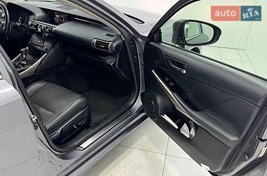 Седан Lexus IS 2015 в Одессе