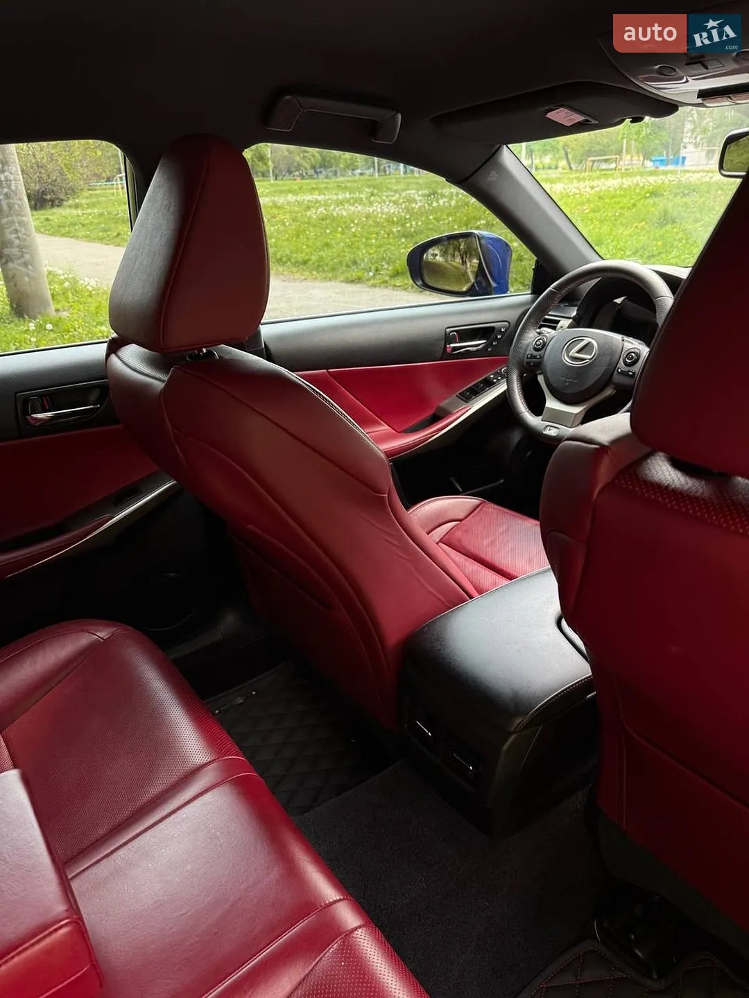 2013 Lexus IS - мініатюра 13