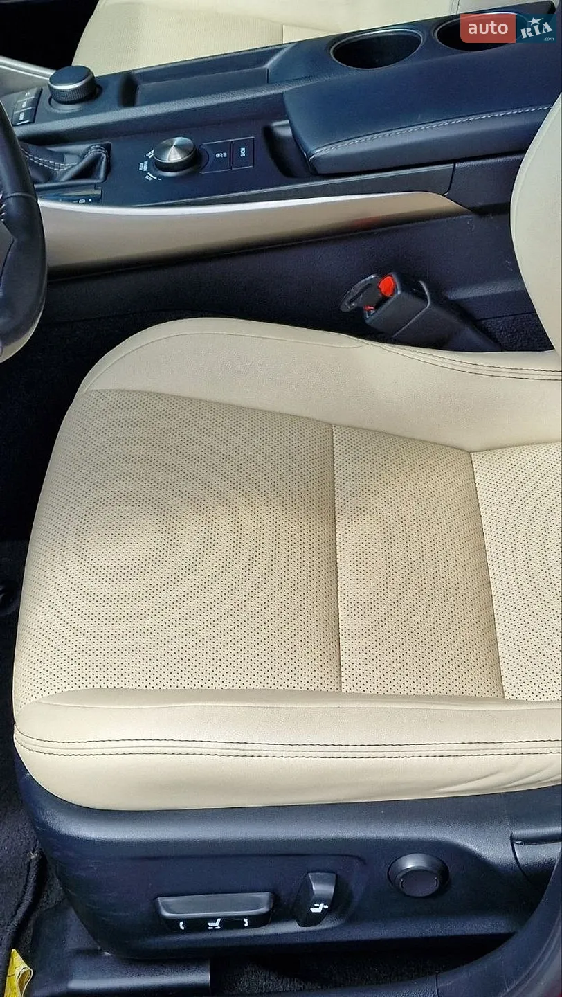 2014 Lexus IS - мініатюра 15