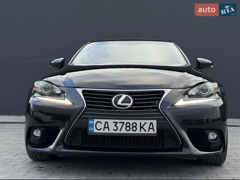 Lexus IS 2014