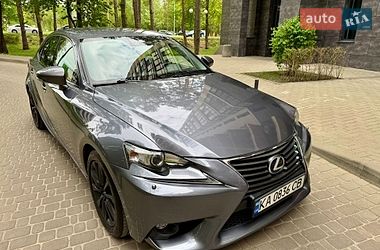 Седан Lexus IS 2016 в Киеве