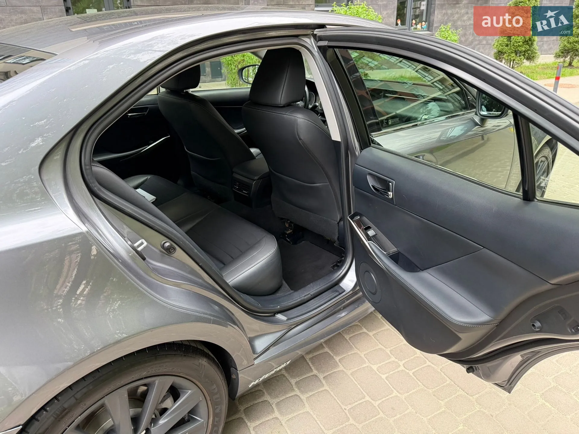 2016 Lexus IS - мініатюра 39