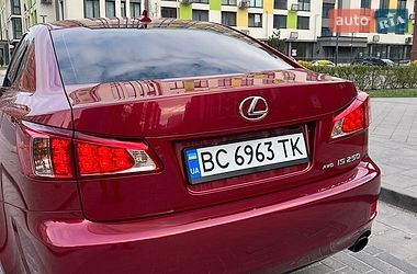 Седан Lexus IS 2012 в Львове