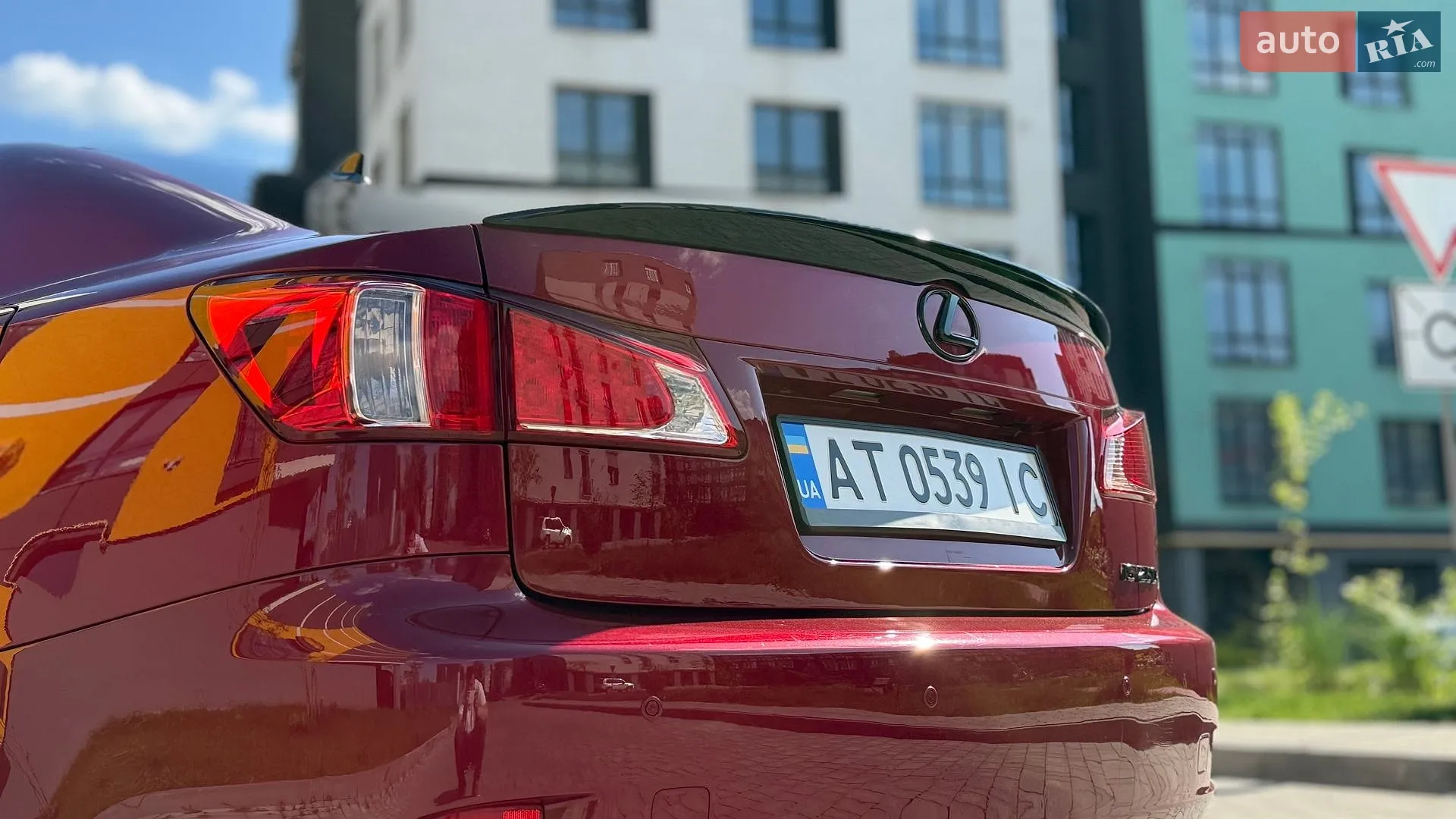 2013 Lexus IS - мініатюра 17