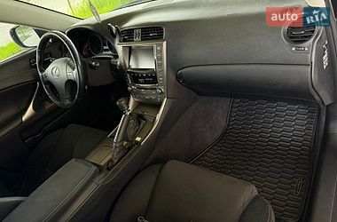 Седан Lexus IS 2008 в Гусятине