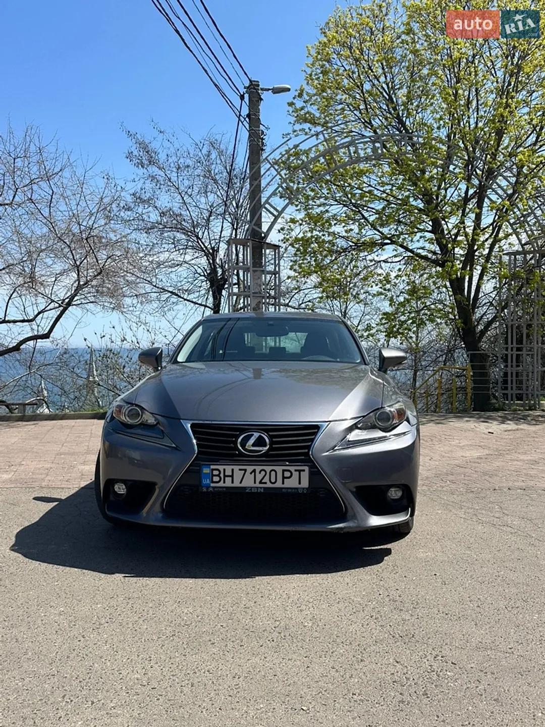 2016 Lexus IS - мініатюра 3