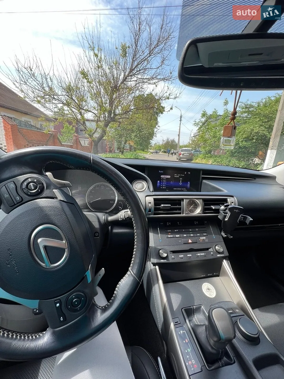 2014 Lexus IS - мініатюра 18