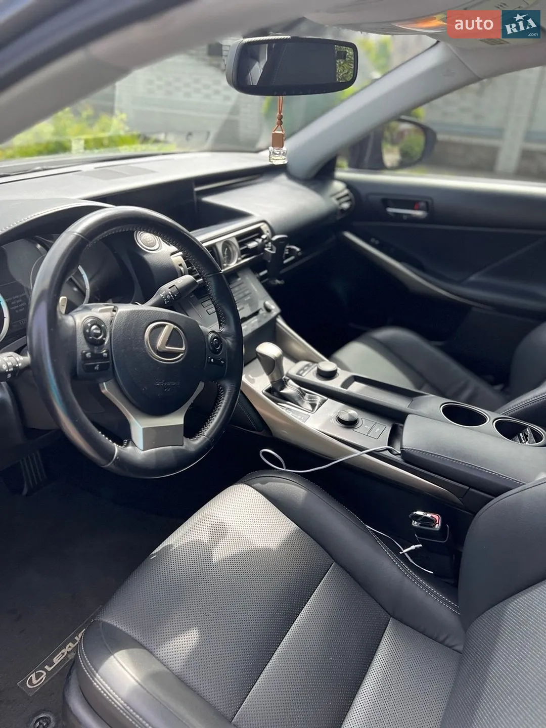 2014 Lexus IS - мініатюра 24