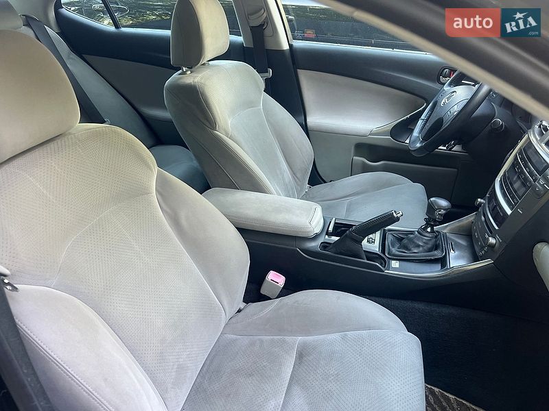 Седан Lexus IS 2007 в Києві фото 15 Седан Lexus IS 2007 в Києві