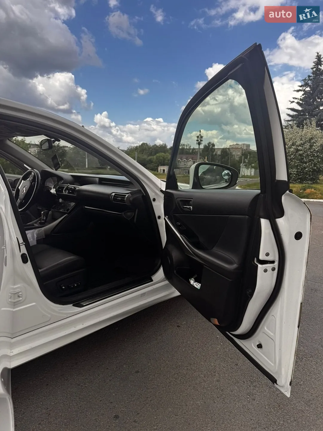 2014 Lexus IS - мініатюра 15