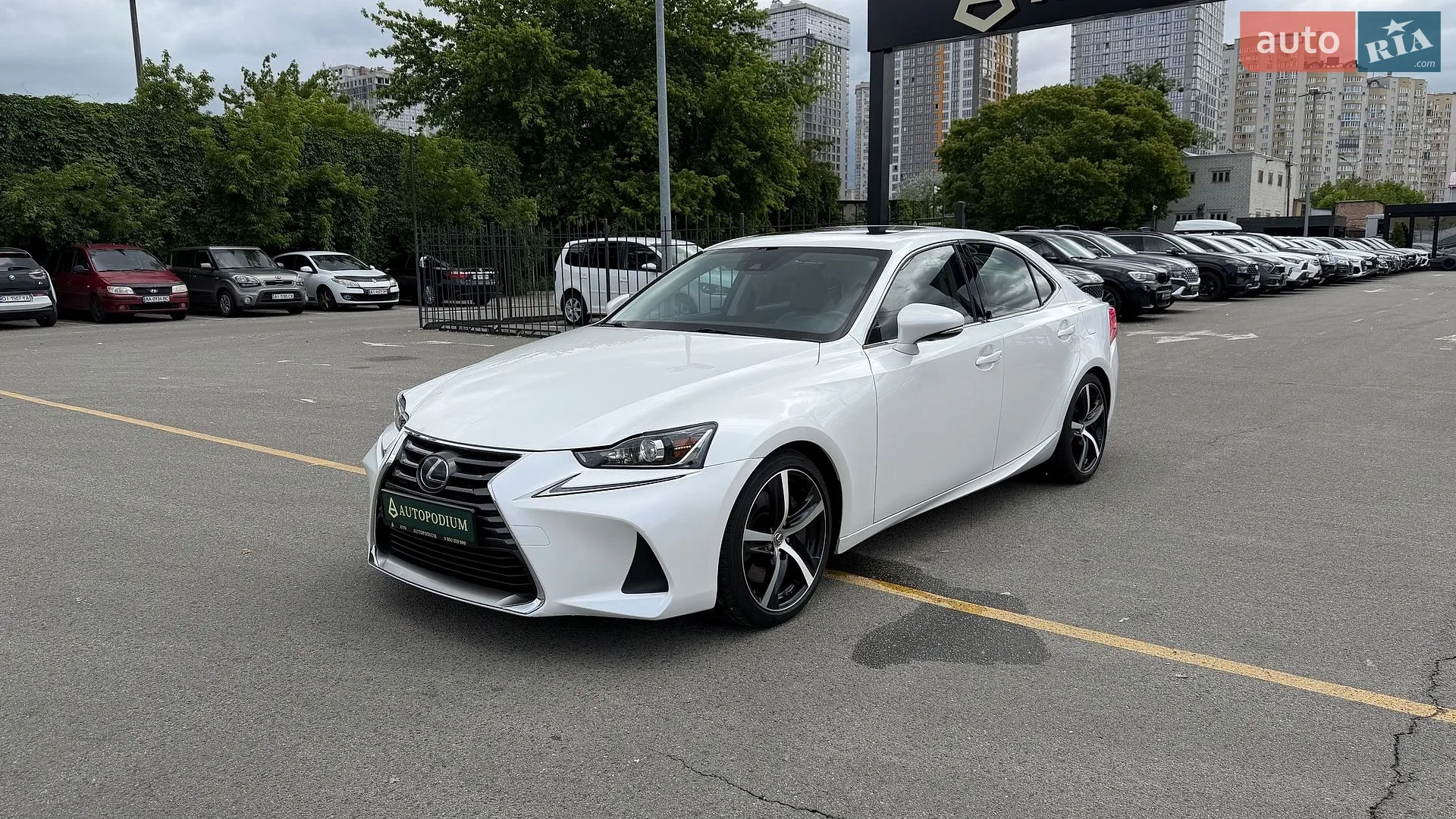 2018 Lexus IS - мініатюра 4