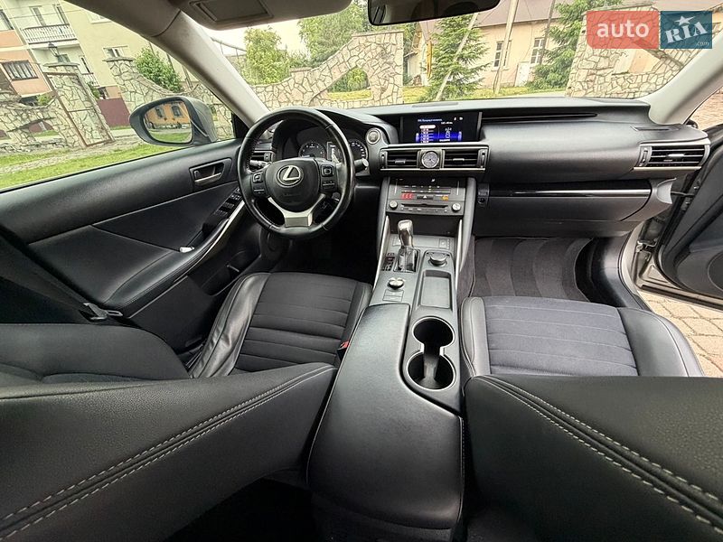 Седан Lexus IS 2017 в Калуші фото 31 Седан Lexus IS 2017 в Калуші