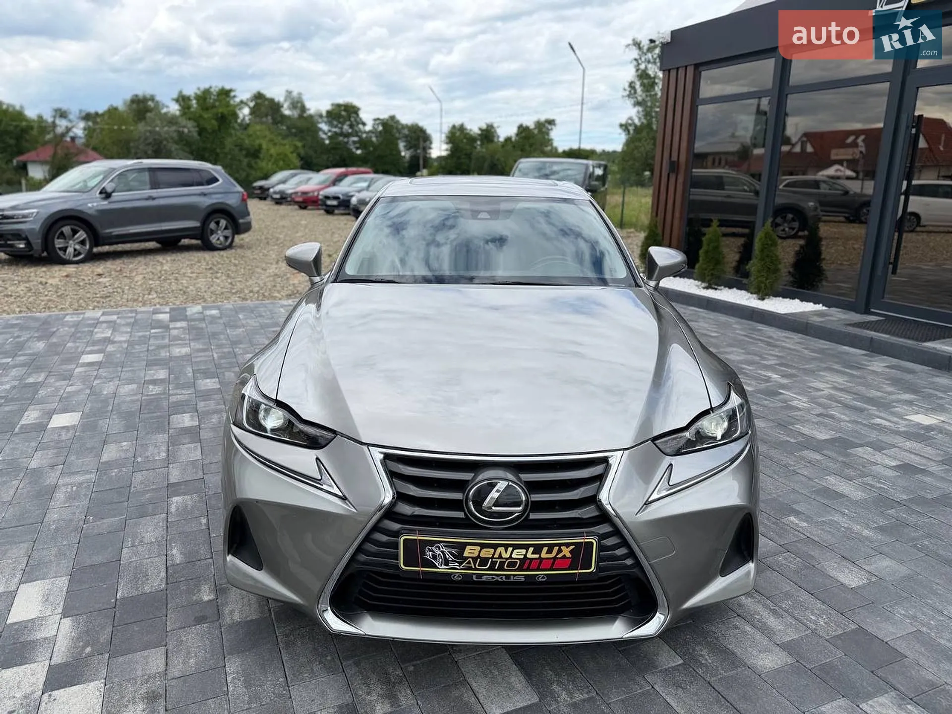 2020 Lexus IS - мініатюра 4