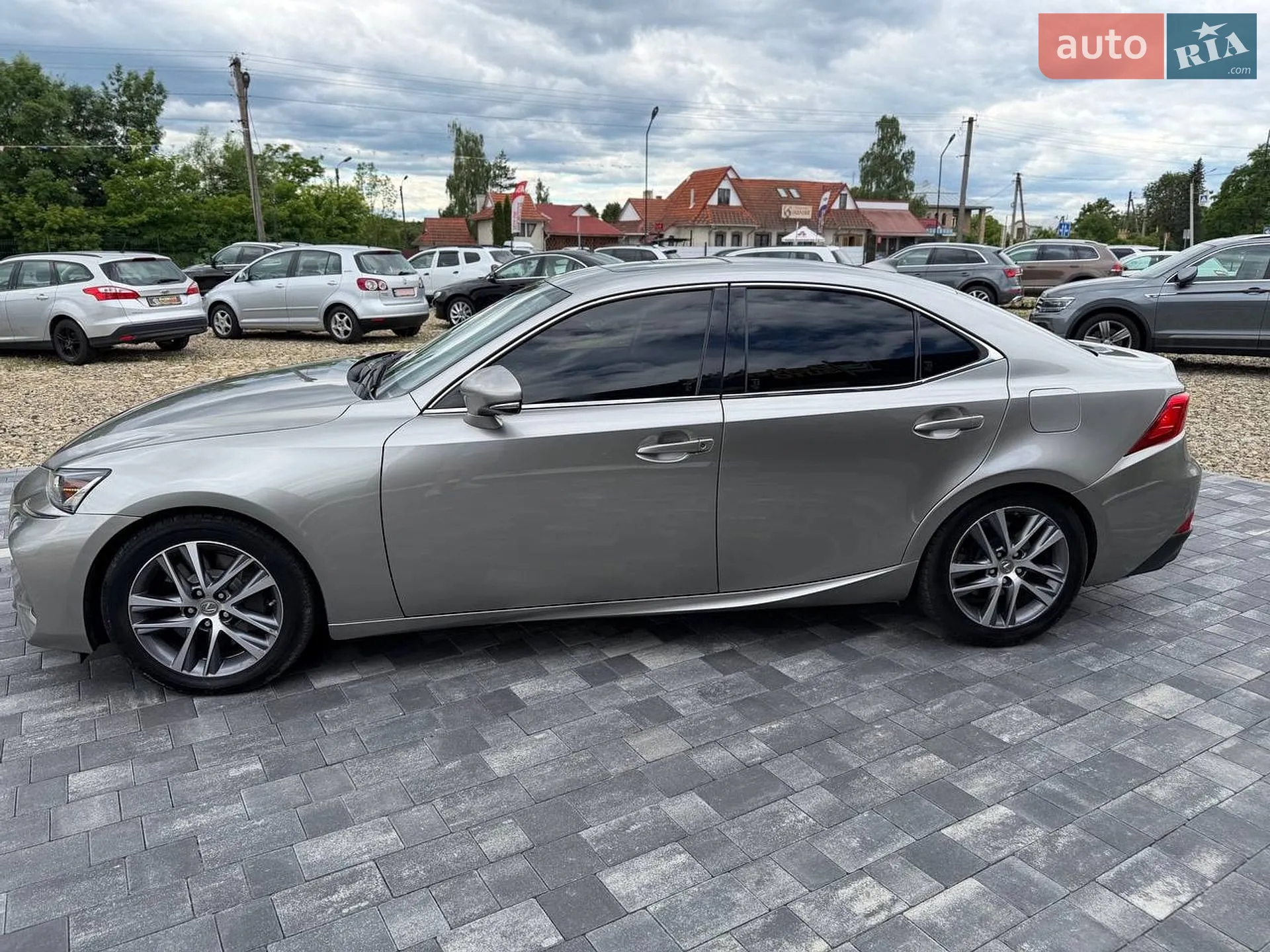 2020 Lexus IS - мініатюра 6