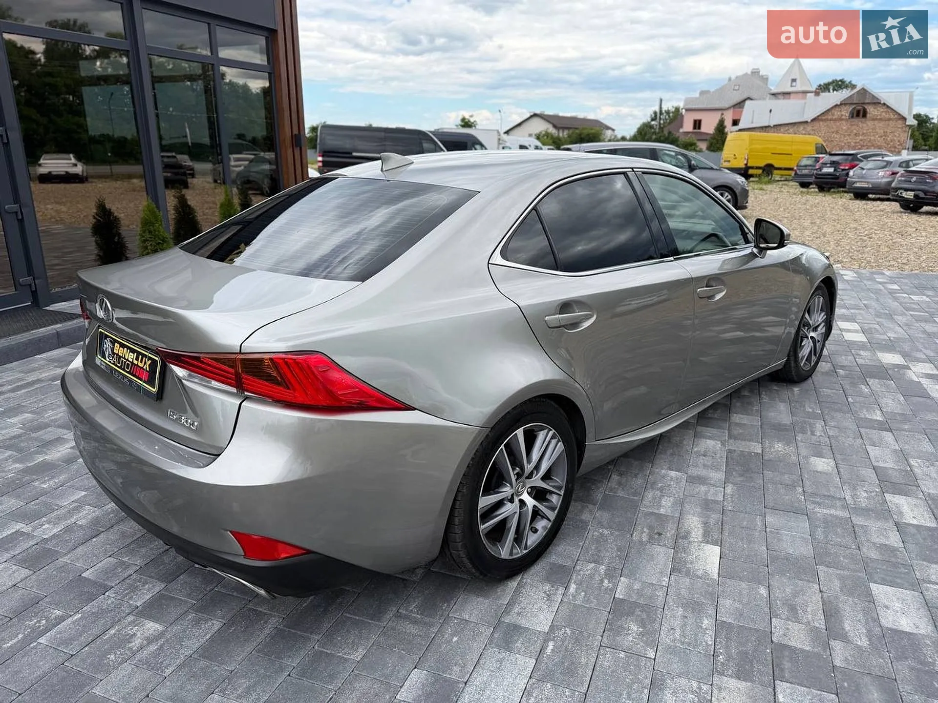 2020 Lexus IS - мініатюра 7