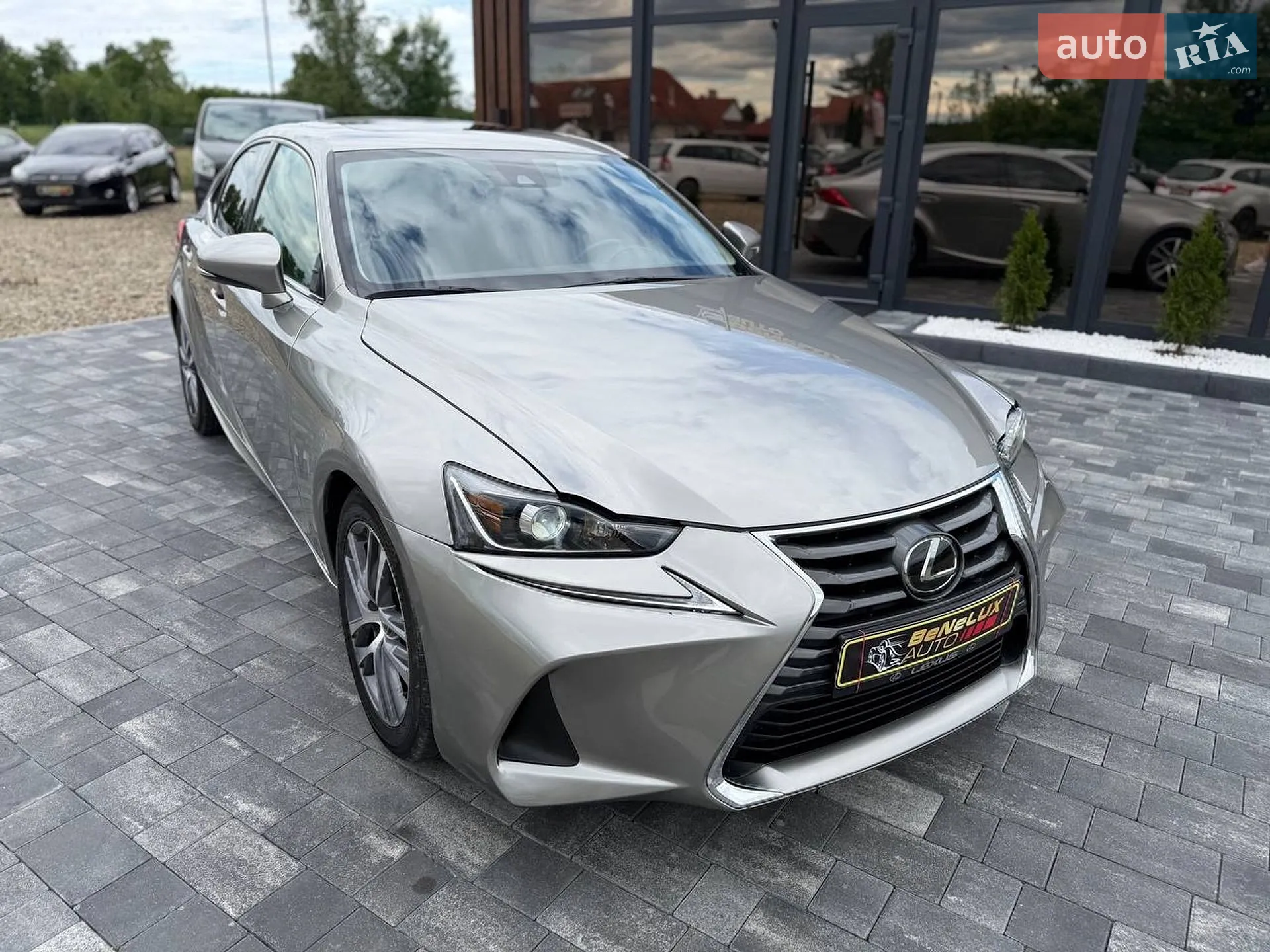 2020 Lexus IS - мініатюра 9