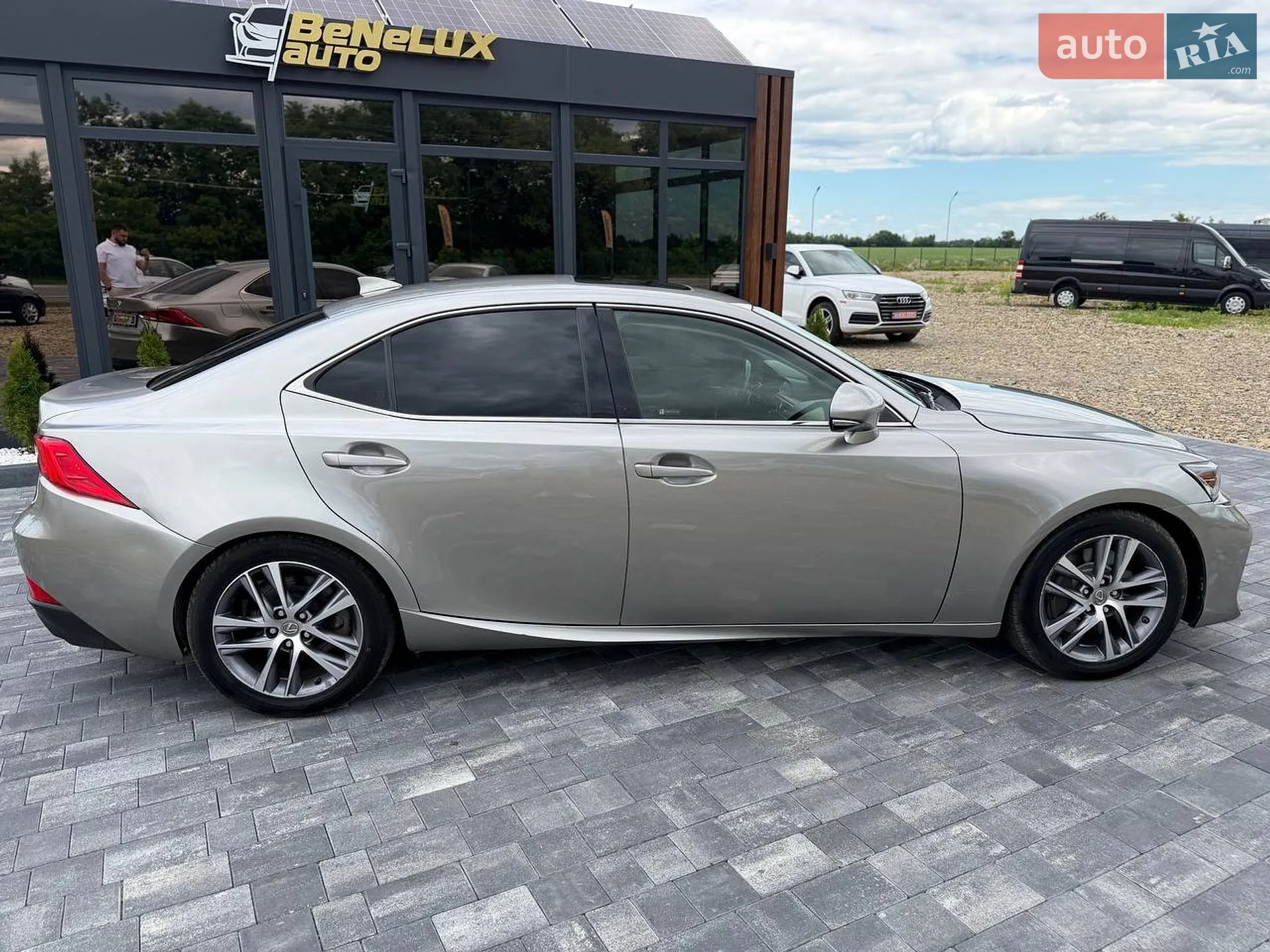 2020 Lexus IS - мініатюра 10