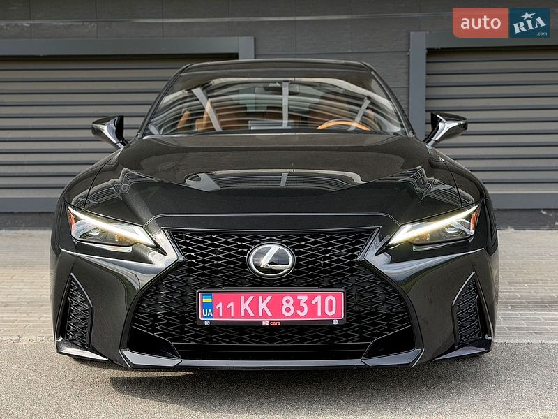 Седан Lexus IS 2023 в Києві