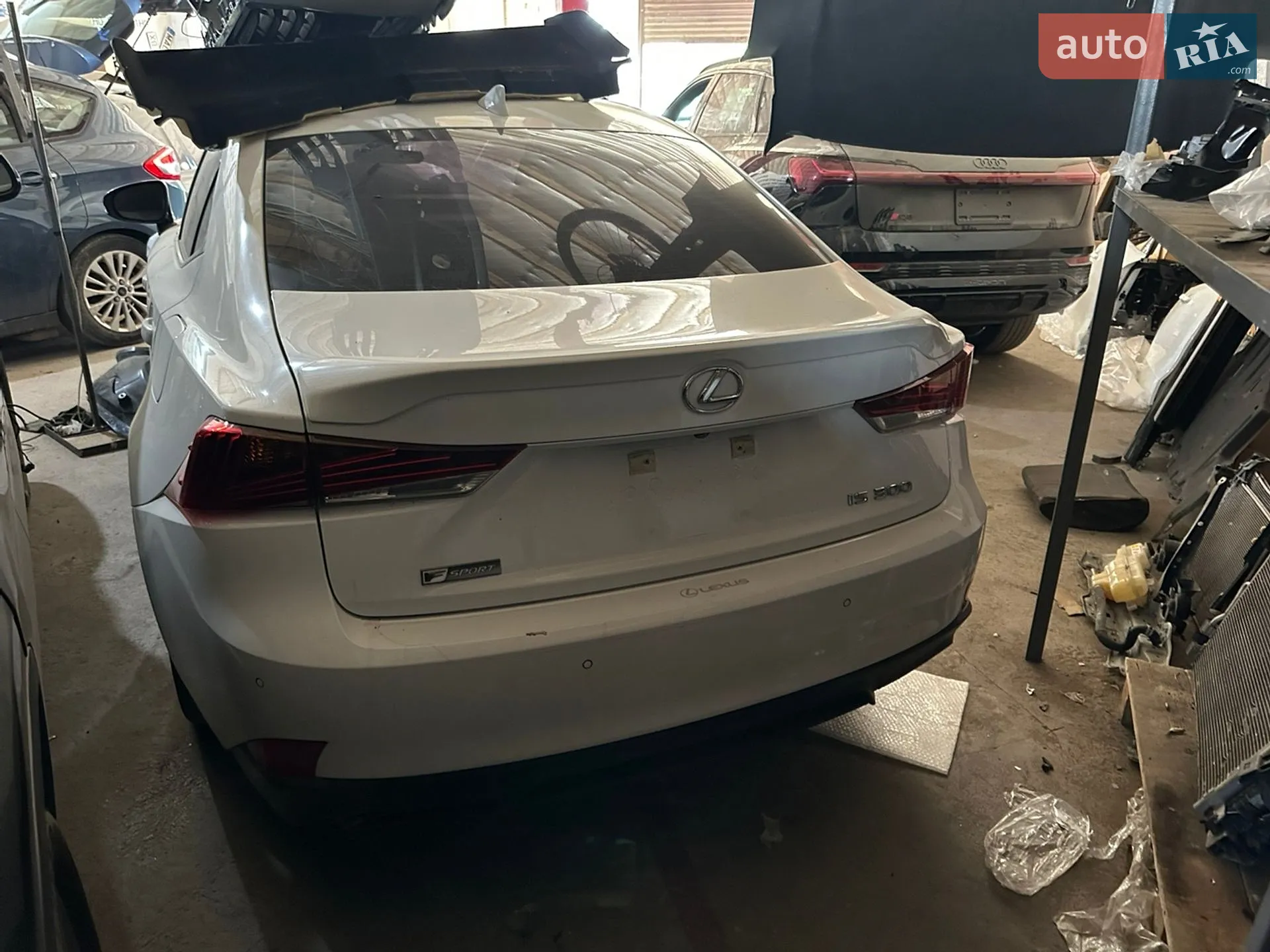 2019 Lexus IS - мініатюра 10