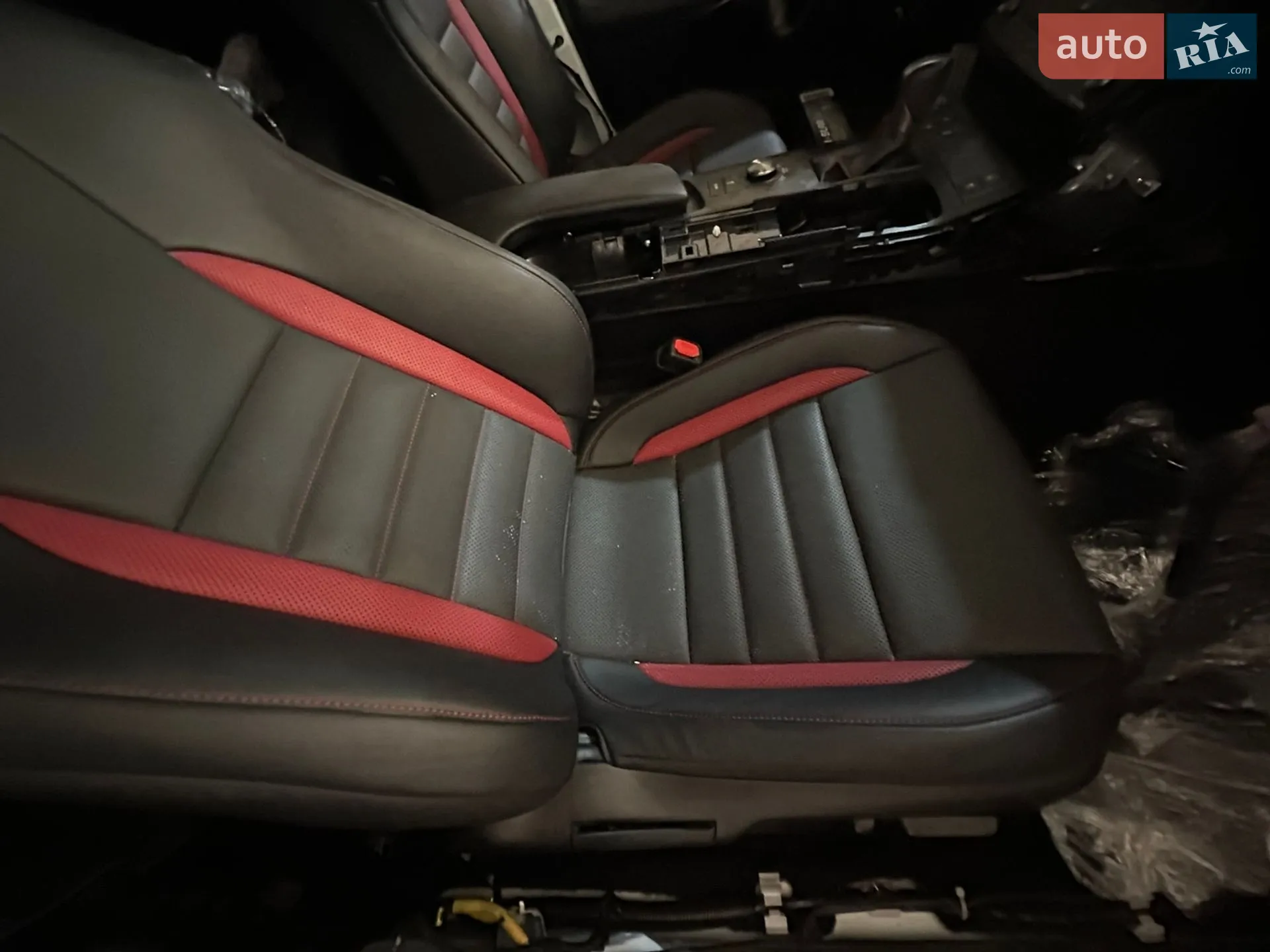 2019 Lexus IS - мініатюра 16