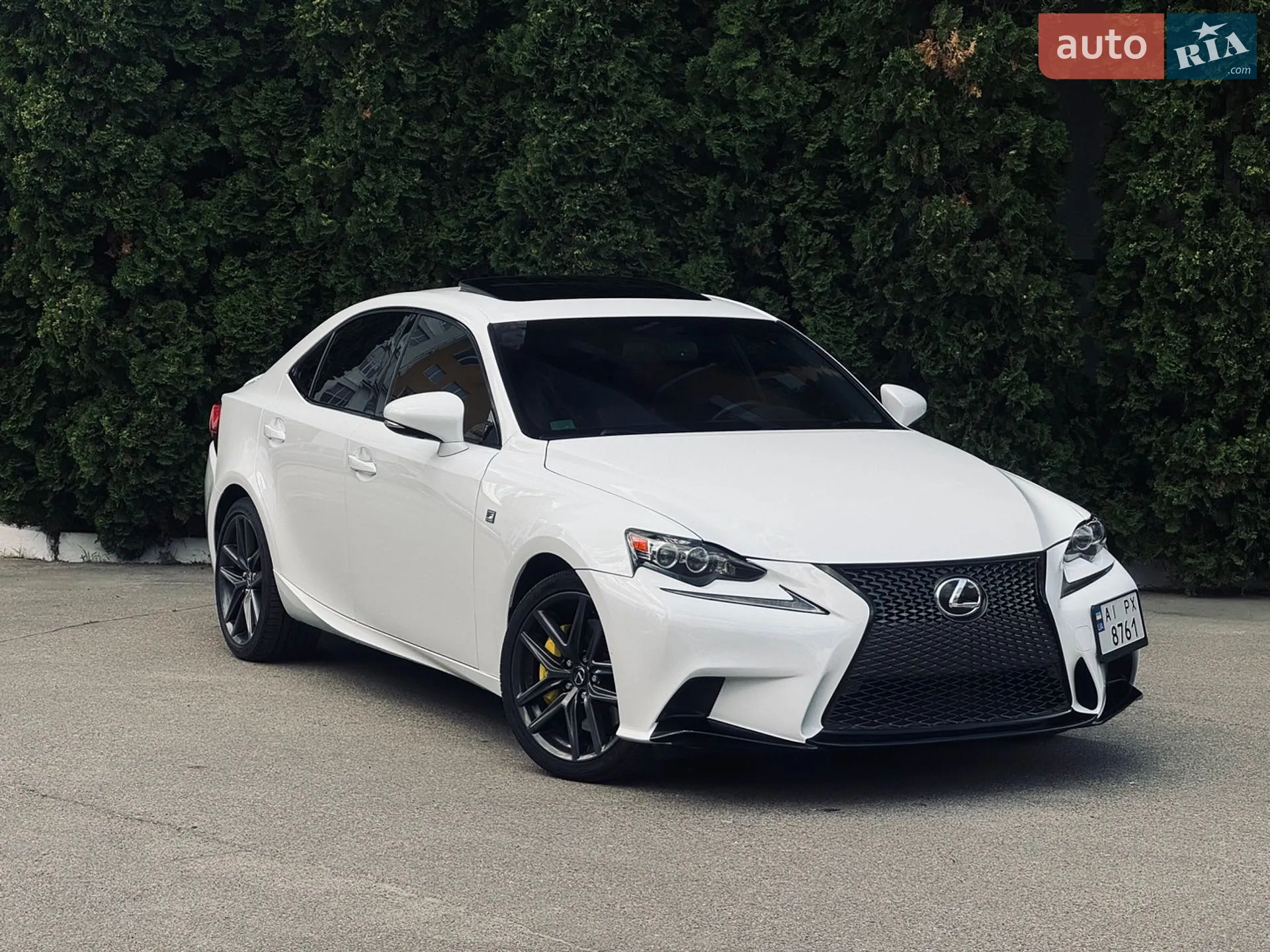 2016 Lexus IS - мініатюра 3