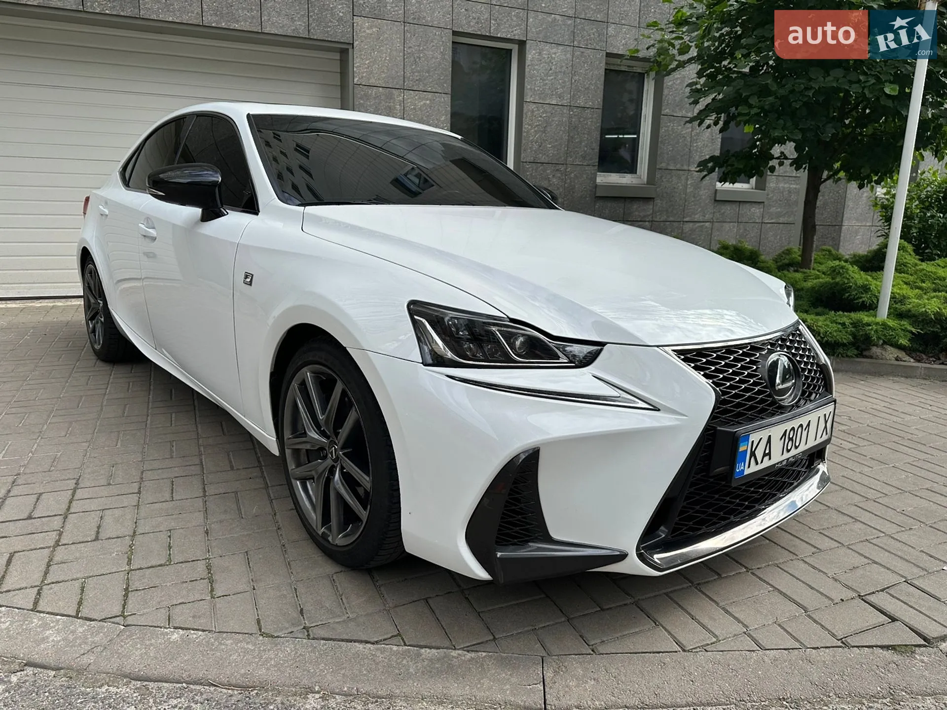 2015 Lexus IS - мініатюра 10