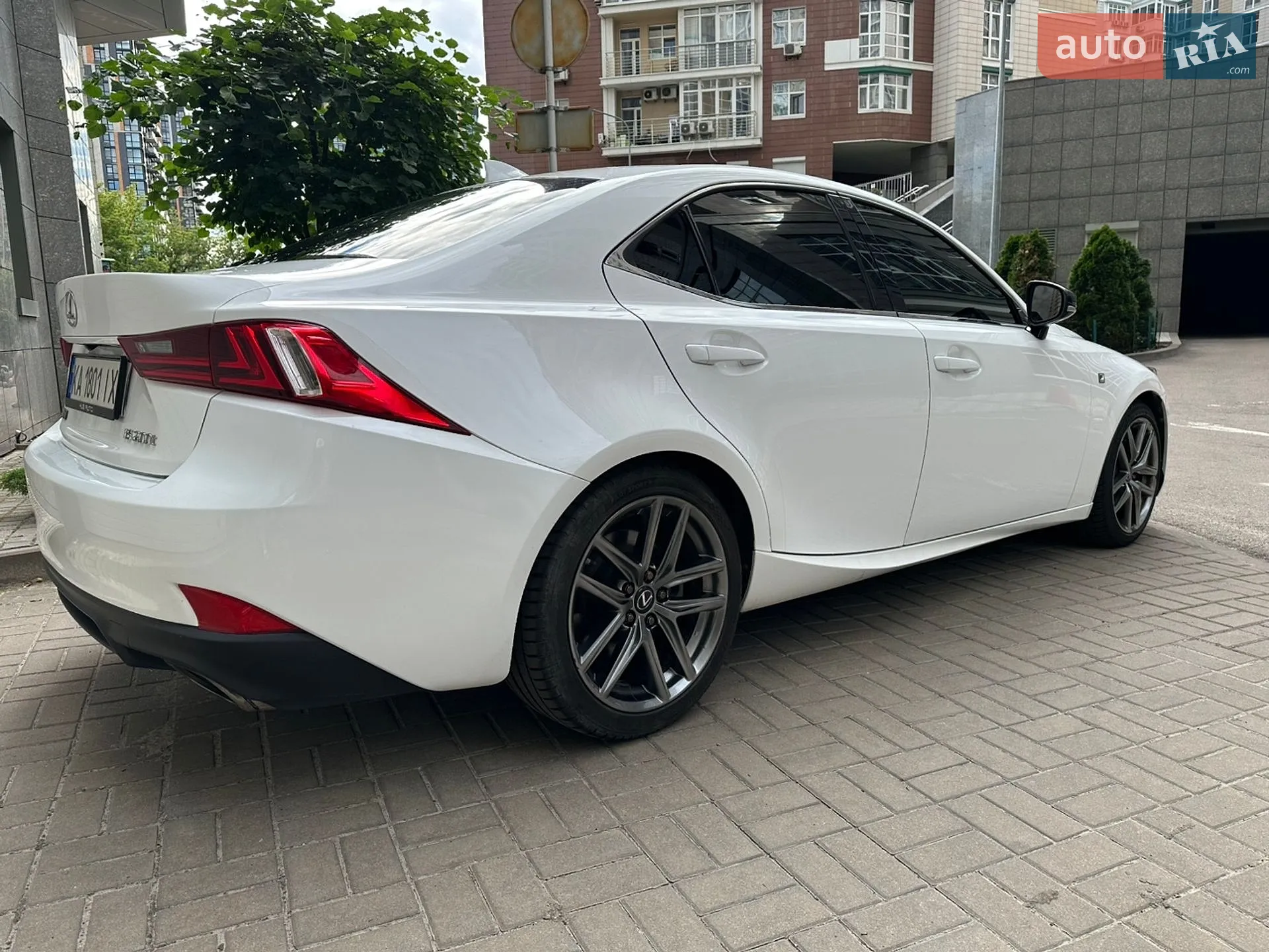 2015 Lexus IS - мініатюра 25