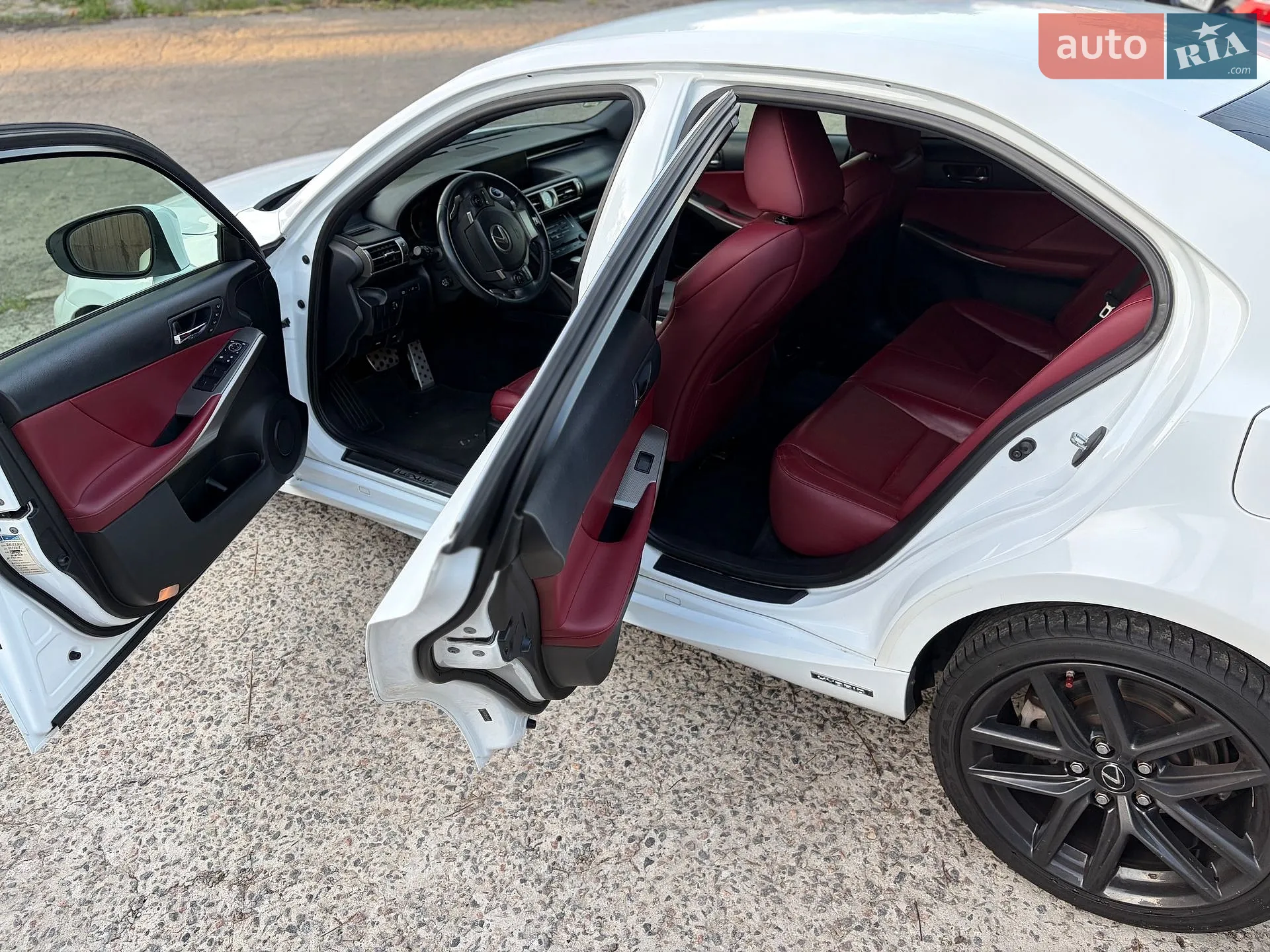 2013 Lexus IS - мініатюра 15