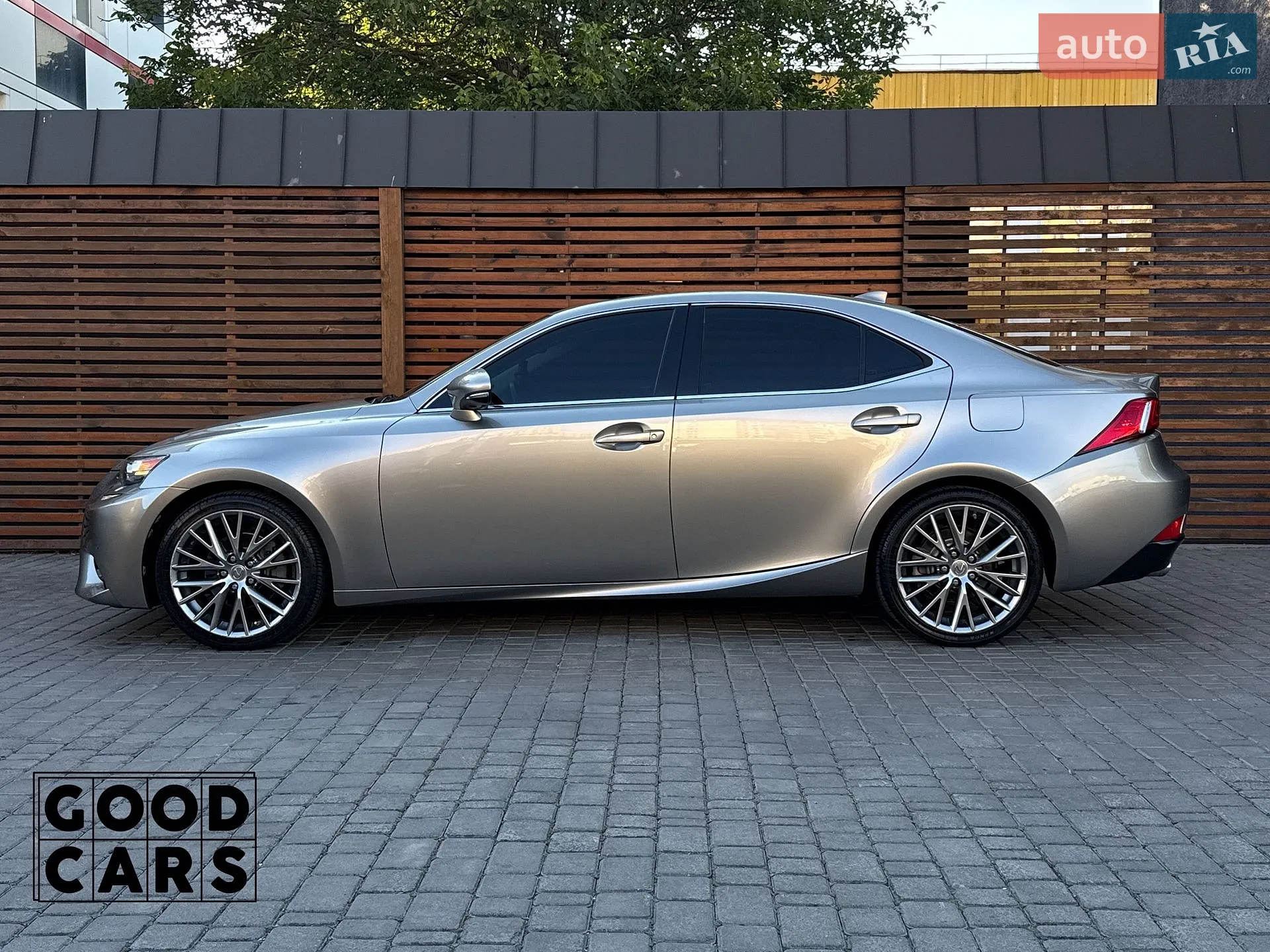 2015 Lexus IS - мініатюра 4