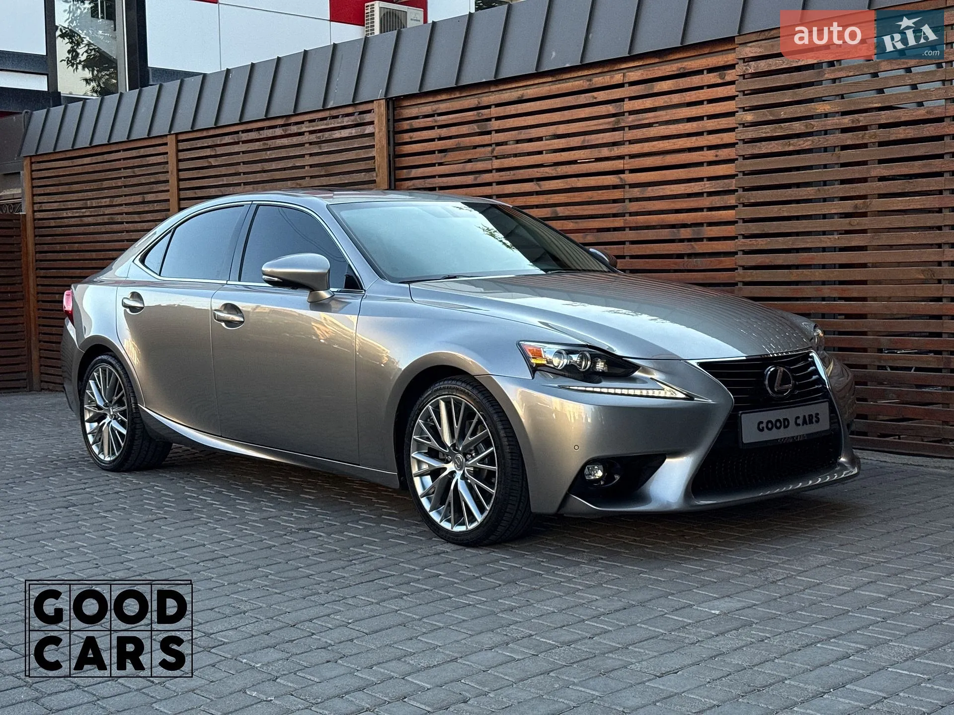 2015 Lexus IS - мініатюра 9