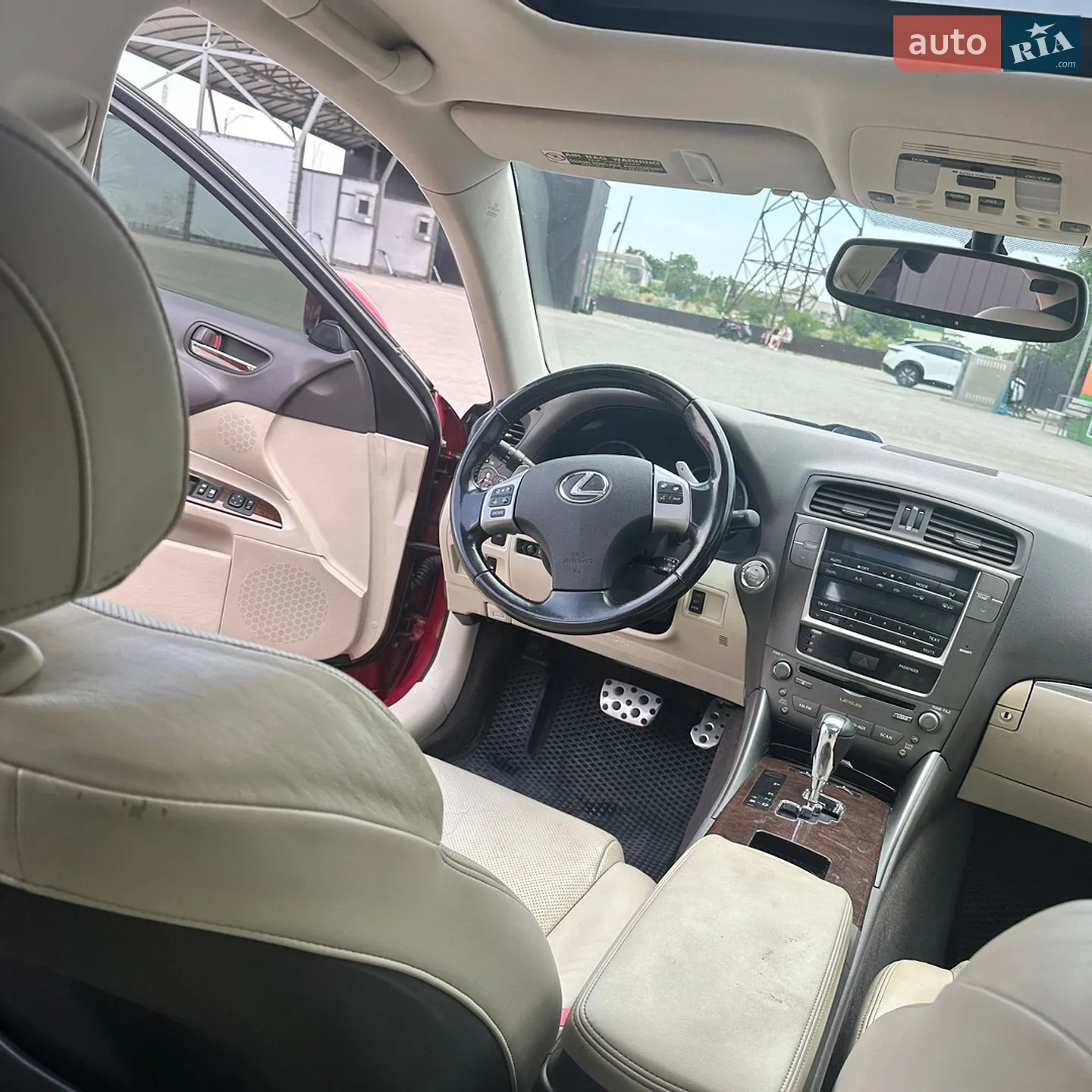 2013 Lexus IS - мініатюра 16