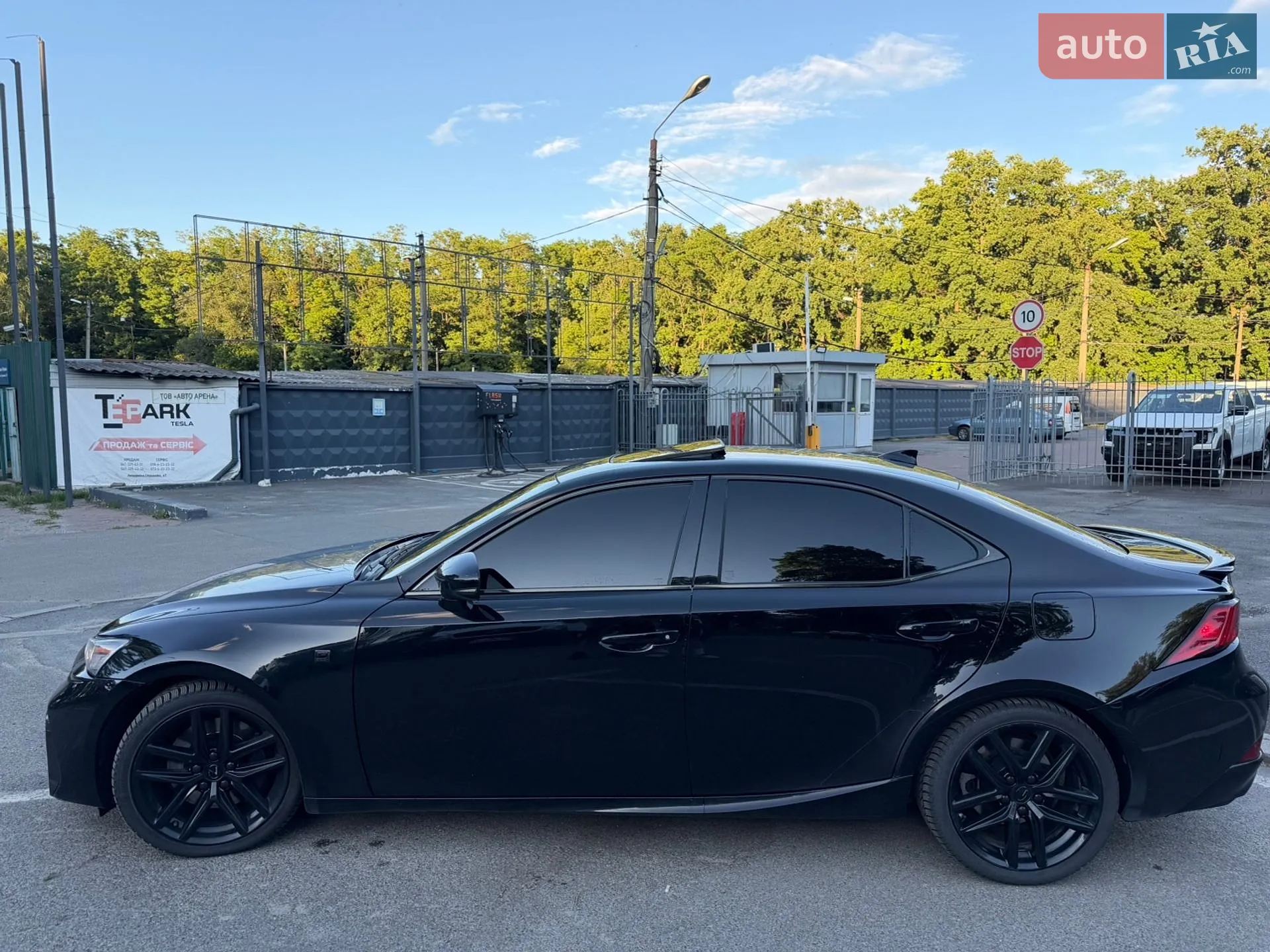 2017 Lexus IS - мініатюра 7