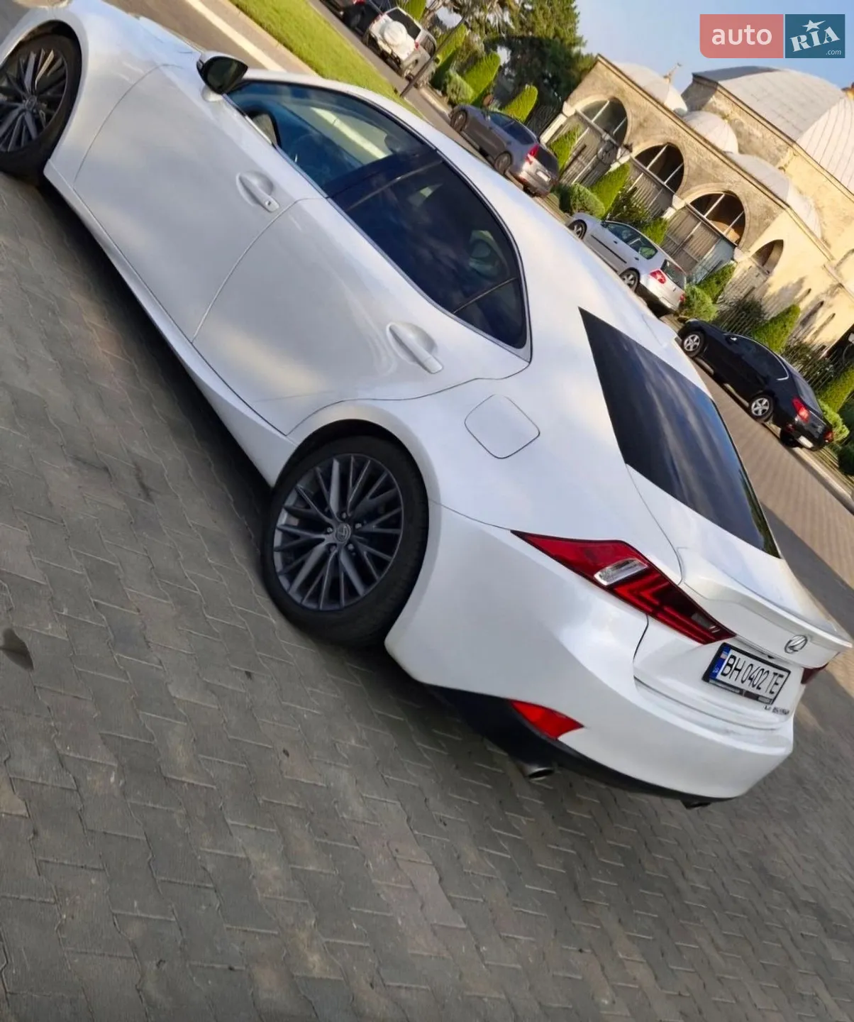 2015 Lexus IS - мініатюра 2